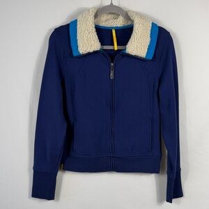 Lole Blue Zip-Up Sweatshirt with Cream Sherpa Collar. Womens size L. No‎ string